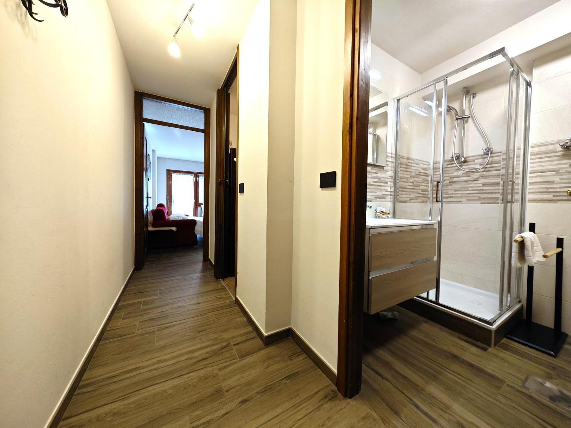 Hostdomus - City Center Apartment Colle Sestriere Exterior photo